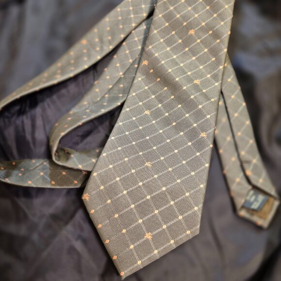 BURBERRY Silk Tie - Picture 4 of 12